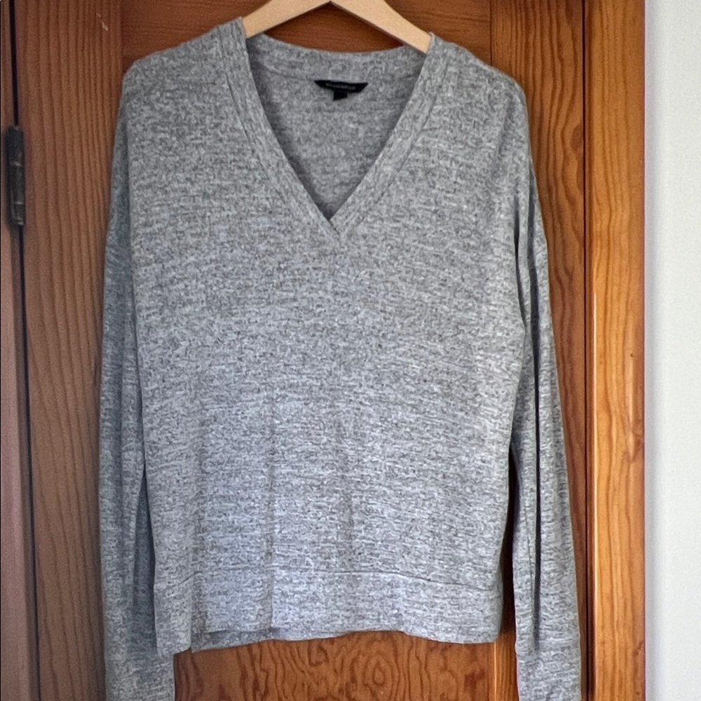Banana Republic Gray Crewneck Sweater